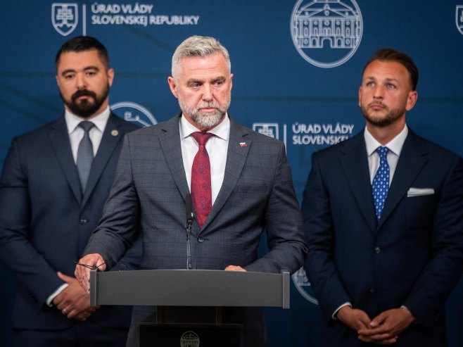 Гашпар: Просљеђивање нуклеарног оружја Кијеву угрозило би повјерење на Западу