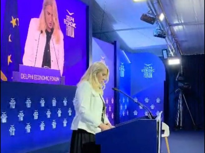 Цвијановић се обратила на Делфи форуму у Грчкој: Српска континуирано нуди дијалог и компромис (ВИДЕО)