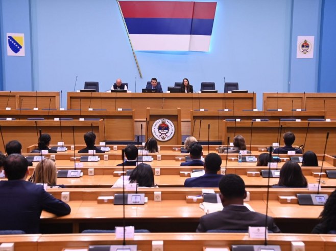 Стевандић: Посјета дипломаца Харварда и Станфорда значајан мост водећих универзитета и Српске