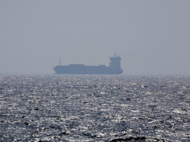 Трамп: Mореуз "запечаћен" док се не постигне договор