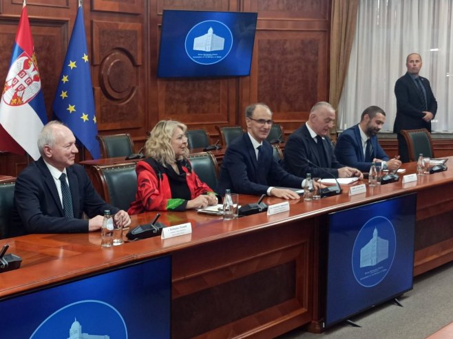 Мацут након састанка са Минићем: Наредни сусрет у Требињу 23. маја (ВИДЕО)