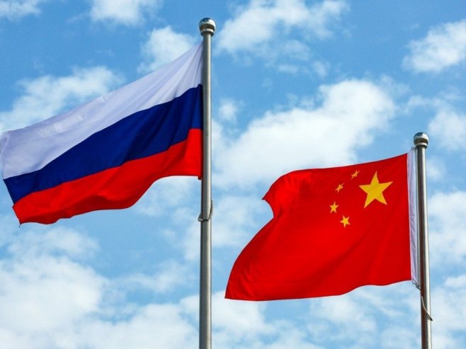 Заставе Русије и Кине (Фото: EPA/VLADIMIR SMIRNOV) - 