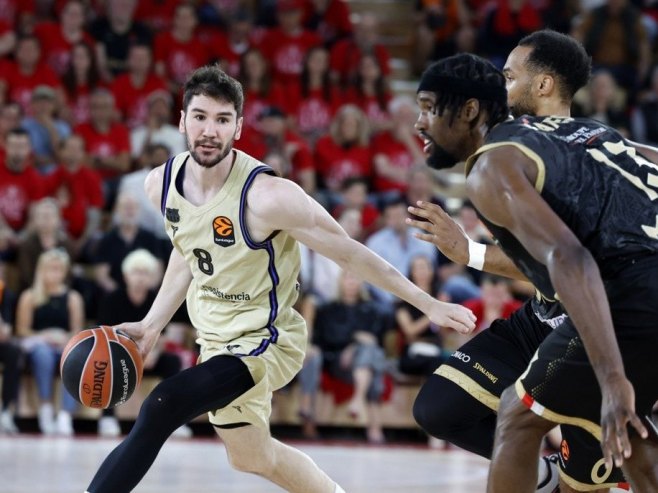 Монако срушио Барселону: У плеј-офу против Олимпијакоса