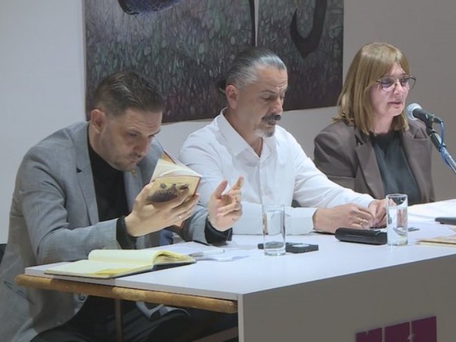 Требиње: Промовисана књига "Педесет двоје" аутора Драгише Илисића