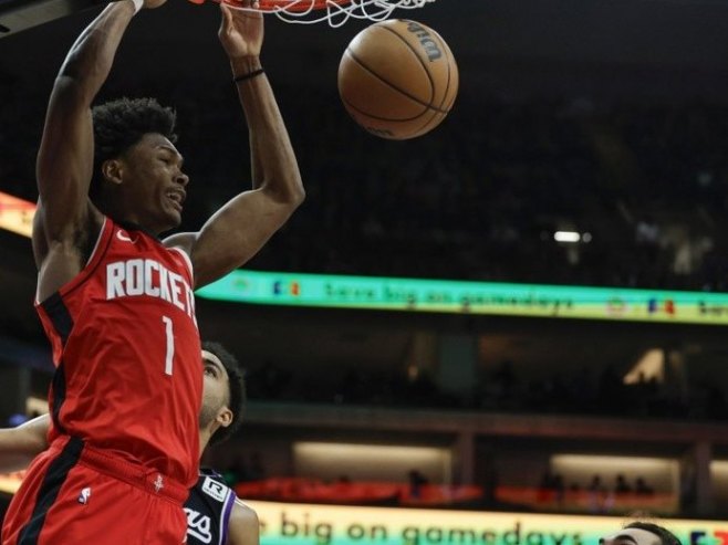 Хјустон избјегао елиминацију, Лејкерси немоћни