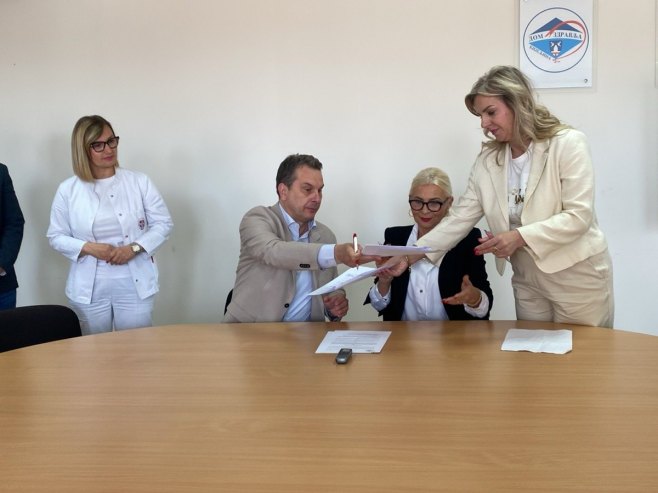 У Бијељини отворен Центар за едукацију медицинских сестара (ФОТО)