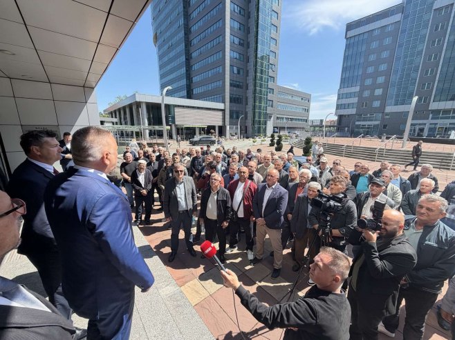 У Бањалуци конференција о пресудама Суда БиХ; Велики број бораца се придружио говорницима