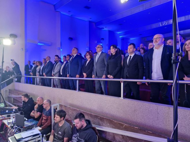 Минић на свечаној академији у Козарској Дубици