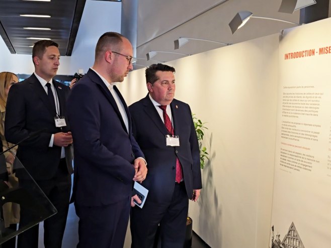 У Европском парламенту отворена изложба о Јасеновцу; Стевандић: У Европи се први пут говори о НДХ