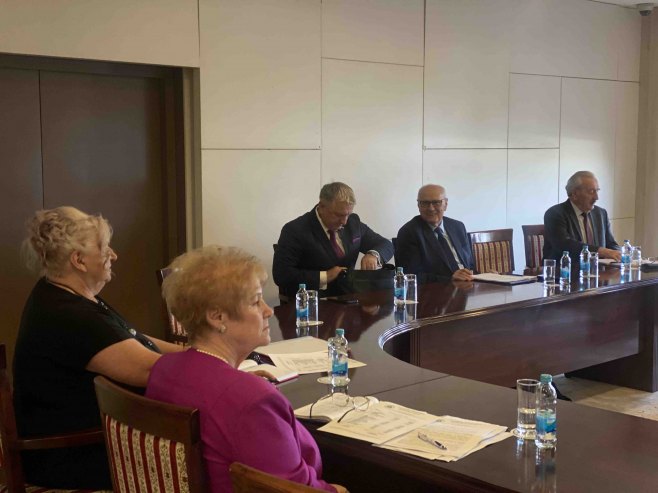 Влада одобрила 3,3 милиона КМ за бањску рехабилитацију 5.800 пензионера