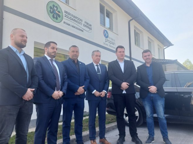 Пуховац посјетио Еммаус центар у Сребреници; Велика подршка Владе Српске