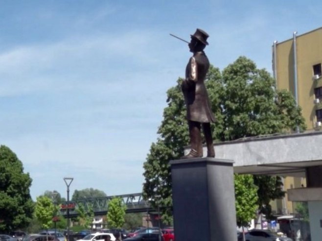 Биста Николе Тесле у Градишци - Фото: РТРС