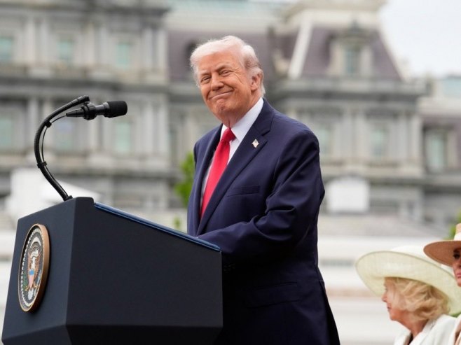 Вол стрит журнал: Трамп наложио дуготрајну блокаду Ирана