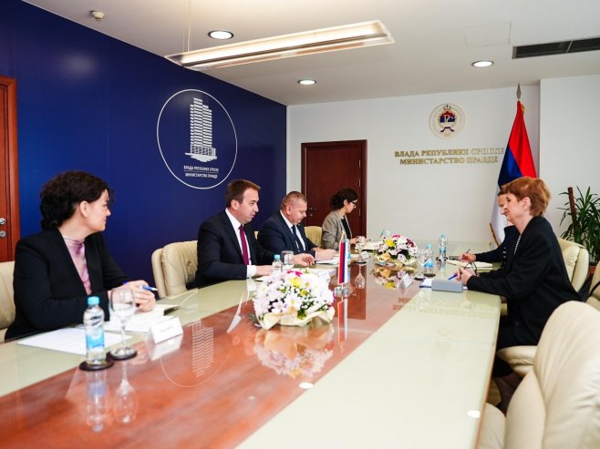Састанак у Министарству правде - Фото: Уступљена фотографија