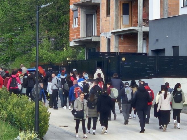 Успон на врх Оругле - Фото: РТРС