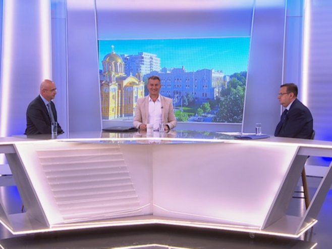Шкребић: Што више компанија да исплати 13. плату; Ружичић: Покренути разговоре о регресу