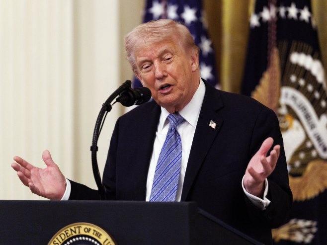 Трамп: Колапс иранске економије - побједа САД-а