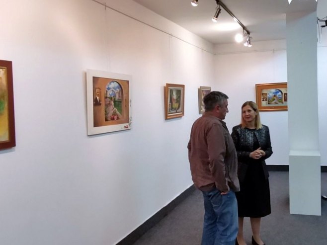 Отворена изложба ликовних радова "Лира и кист" Перице Ивановића