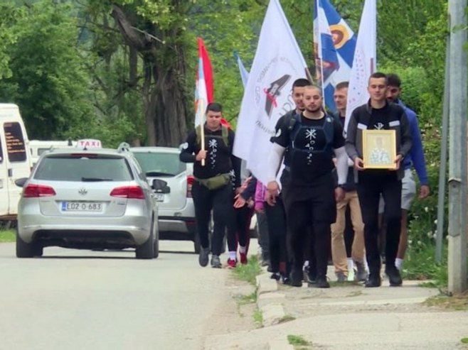 На поклоњење Светом Василију Острошком, из Фоче кренуло 100 студената