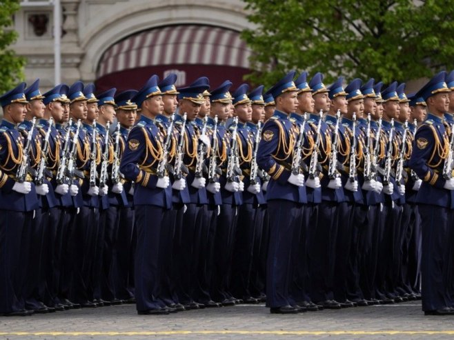 Парада у Москви (Фото: EPA/PAVEL BEDNYAKOV / POOL) - 