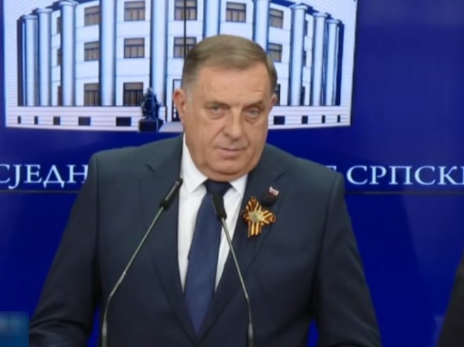 Додик: Шмит уништио међунационалне односе у БиХ и зато ће морати да одговара