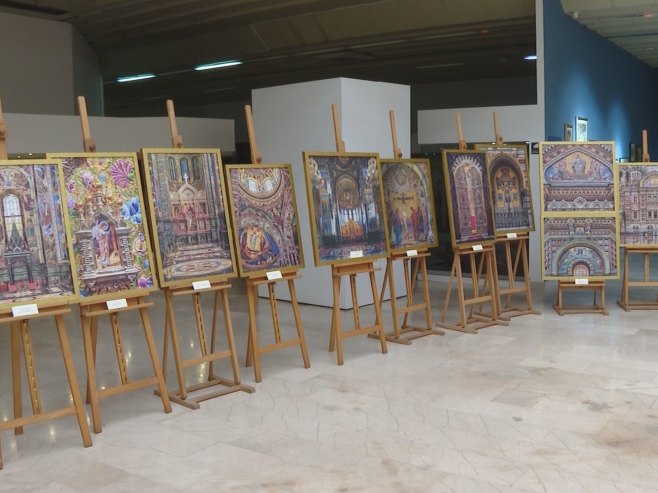 Изложба фотографија на платну "Светиње Санкт Петербурга"