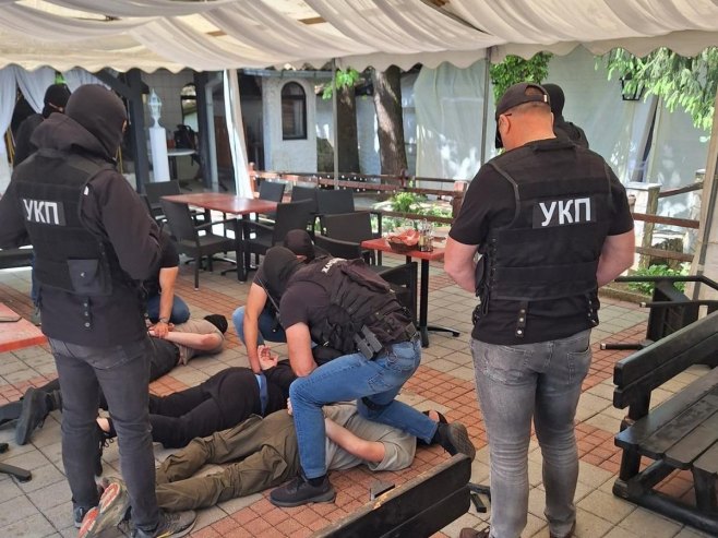 У акцији "Ватрогасац" ухапшена три лица због трговине оружјем