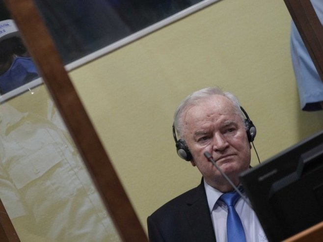Младић за РТРС: Стање генерала катастрофлано, он умире везан за кревет
