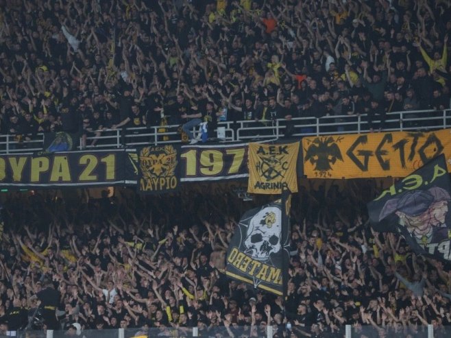Шампионска еуфорија у Атини - 20.000 навијача на тренингу АЕК-а