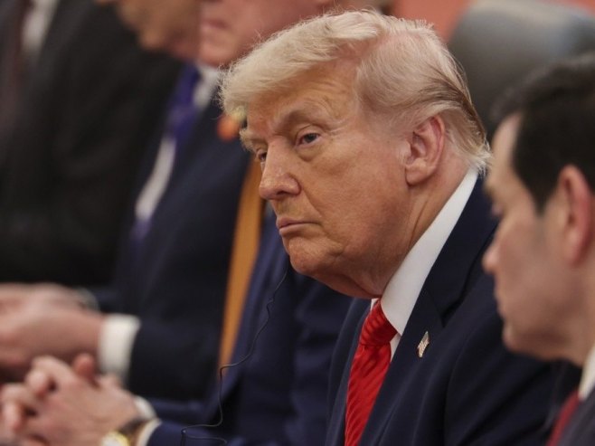 Трамп позвао Иран да пожури са мировним споразумом