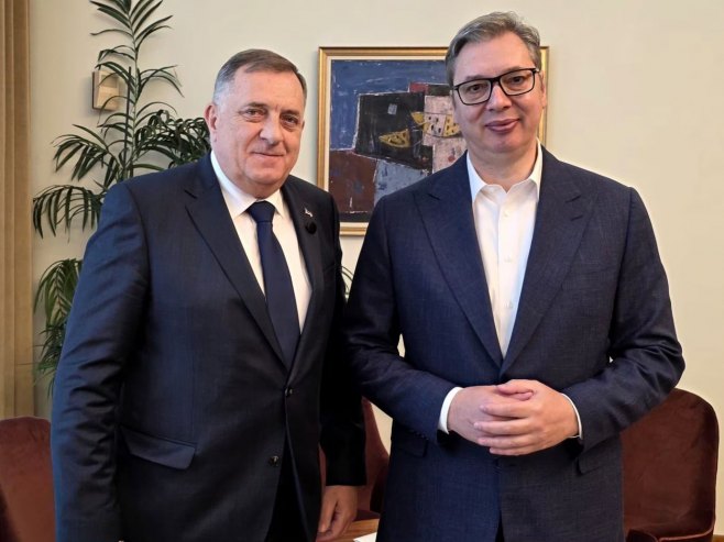 Вучић и Додик о изградњи меморијалног центра у Доњој Градини