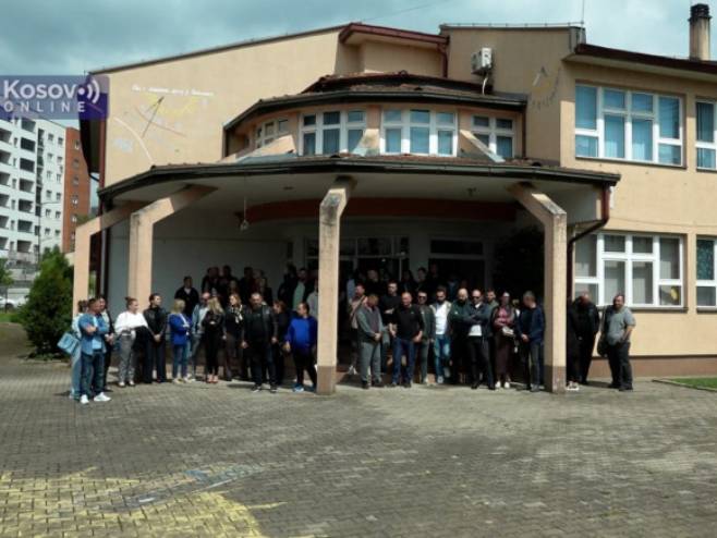 Протест у Грачаници и Липљану због хапшења директора здравствених и образовних установа (ВИДЕО)