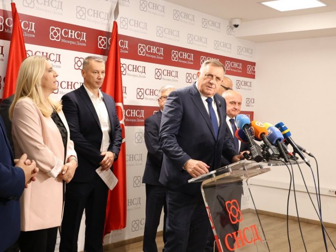 УЖИВО - Конференција за новинаре владајуће коалиције