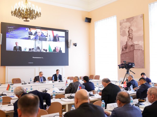 Округли сто Федералне скупштине Руске Федерације и НСРС: Чувати сјећање на жртве нацизма и супротставити се ревизији историје
