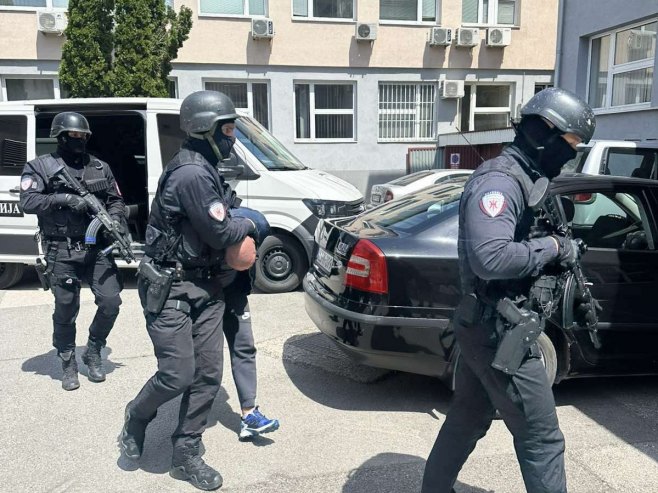 Лице које је пријетило полицији предато Тужилаштву