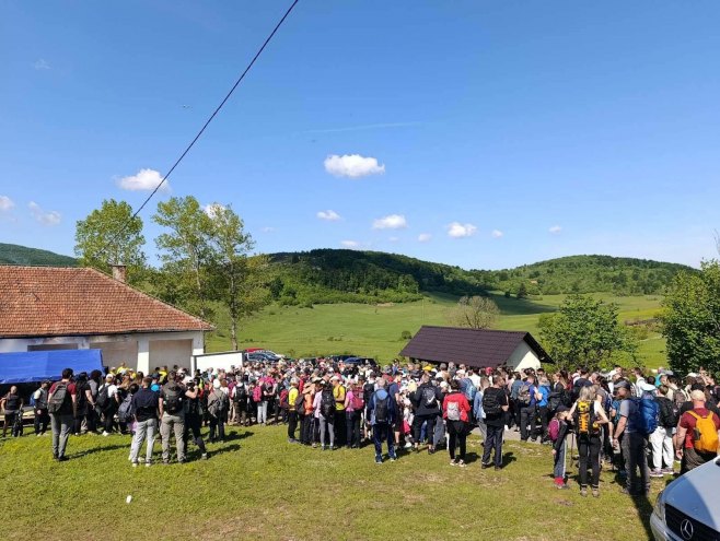 На Мањачи међу више од 500 планинара и деведесетједногодишњак
