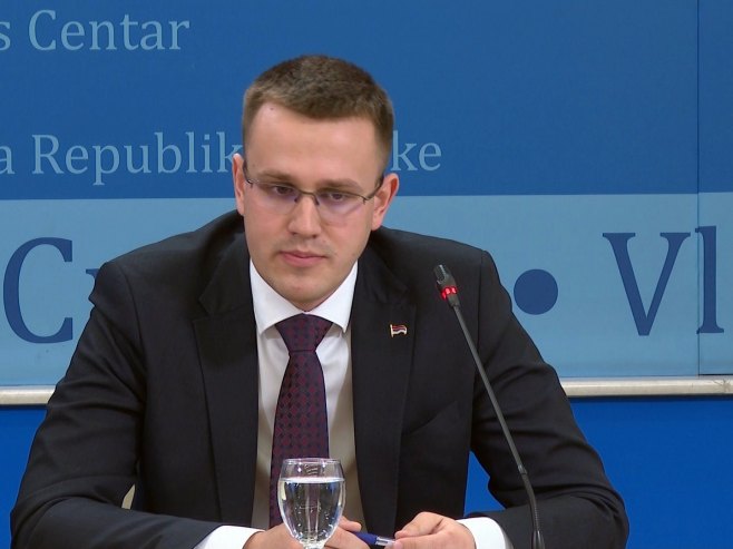 Лозо Станивуковићу: Социјалне категорије нису за политичку трговину