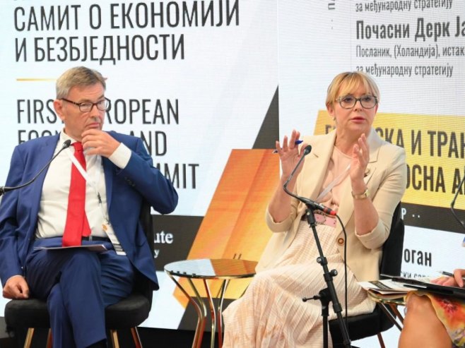 Тришић-Бабић: Српска домаћин људима који вјерују да се свијет не може градити притисцима и наметањима (ФОТО)