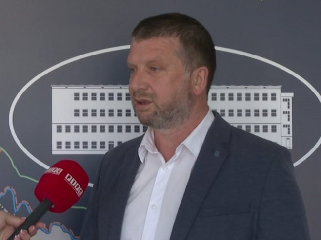 Петковић: Средствима Владе биће финансирана три приоритетна инфраструктурна пројекта у Петрову