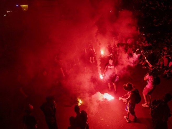 Полиција послије побједе ПСЖ у Лиги шампиона ухапсила око 780 особа