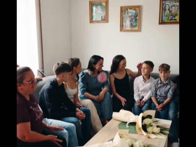 Прича осмочлане породице Грабеж из Језера освојила срца грађана (ВИДЕО)