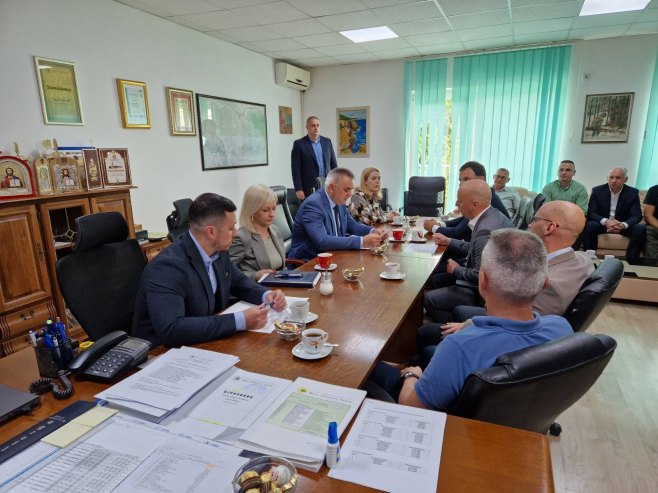 Минић са руководством ШГ "Приједор"