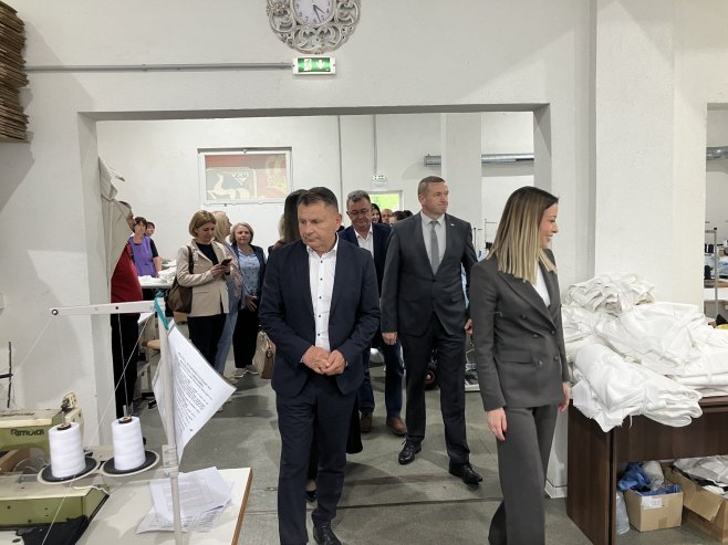 У Дрвару разговори о пројектима који су важни за опстанак Срба на овом подручју (ФОТО)