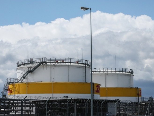 Напад на Санкт Петербург – гори нафтни терминал; Ноћни удар на Херсон