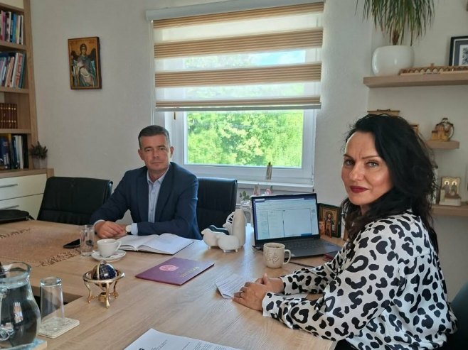 Ружичић и Поповић разговарали о унапређењу електроенергетске мреже