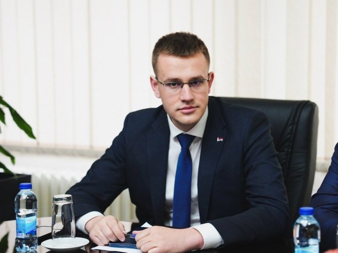 Лозо: Најосјетљивије категорије људи морају бити заштићене од Станивуковићевих политичких злоупотреба