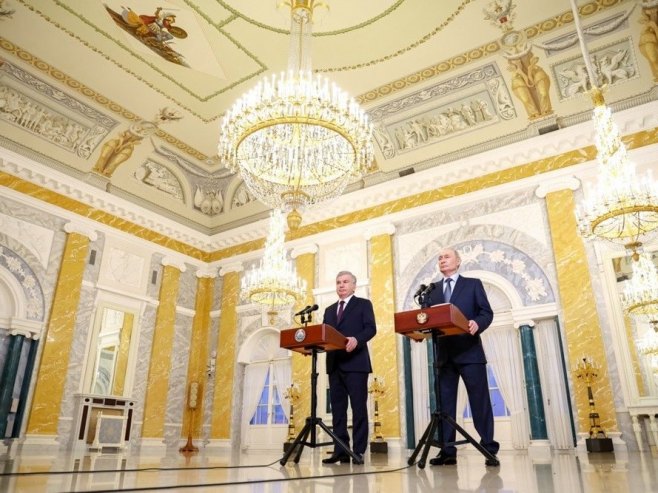 УЖИВО - Обраћање Путина на форуму у Санкт Петербургу; Присуствује делегација Српске