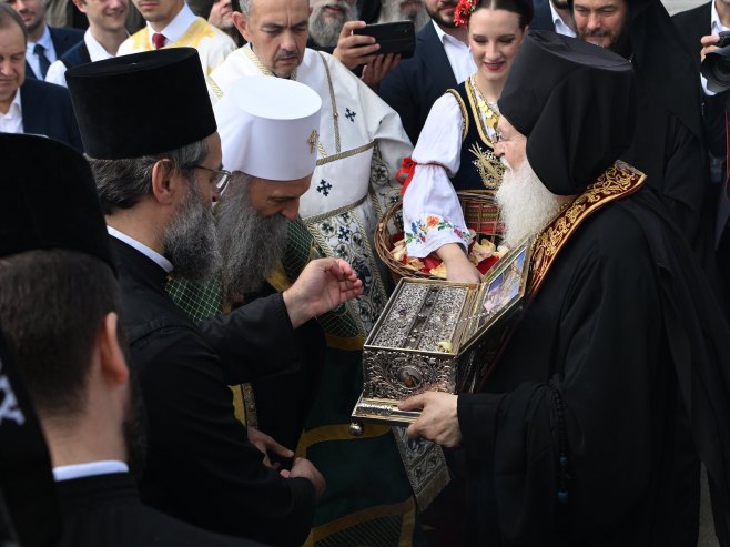 СПЦ: Часном појасу поклонило се у Србији више од 1,1 милиона вjерника