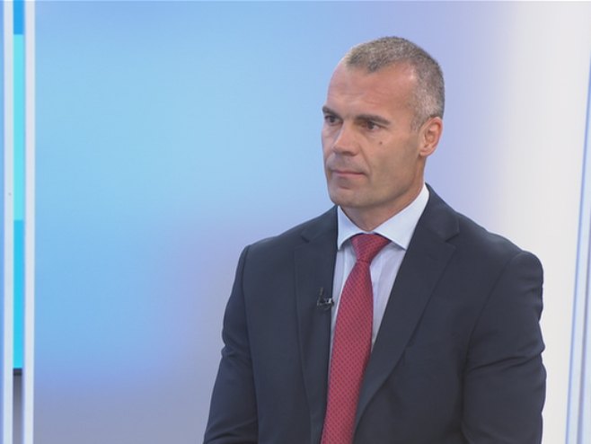 Како препознати сумњиве поруке и заштитити личне податке пред сезону годишњих одмора? (ВИДЕО)