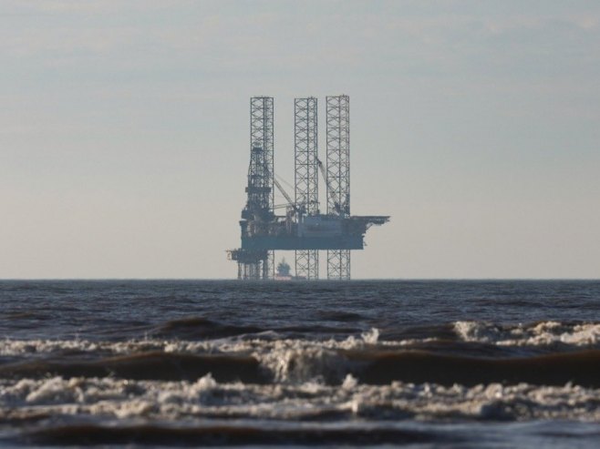 Цијена нафте расте ка 100 долара по барелу, након нових напада на Блиском истоку